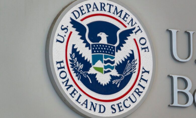 Реддит, Мета и Гоогле су добровољно дали ДХС-у информације о Анти-ИЦЕ корисницима, каже извештај Реддит, Мета и Гоогле су добровољно дали ДХС-у информације о Анти-ИЦЕ корисницима, каже извештај