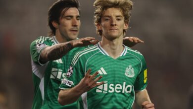 Еди Хау ублажава страхове од повреда Сандра Тоналија и Ентонија Гордона јер пружа двоструко појачање Њукаслу