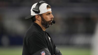 Браунс и Мајк Рутенберг из Фалцонса су наводно пристали на ДЦ уговор након што је Џим Шварц напустио