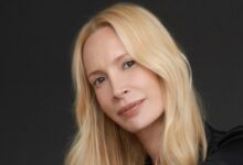 Голд Русх Пицтурес отвара немачку канцеларију, а за директора поставља Феа Аладага