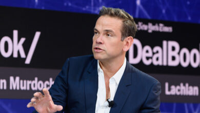 Фок профити опадају, али кабловске мреже, туби остварују раст