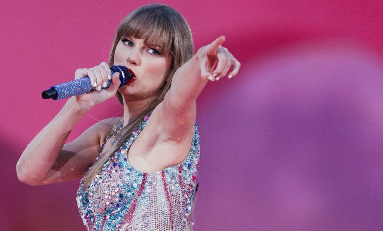 Тејлор Свифт је четврти пут заредом проглашена за светску уметницу године