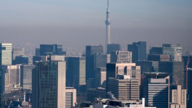 Токио Скитрее торањ затворен након што је 20 људи заробљено у лифту пет сати Токио Скитрее торањ затворен након што је 20 људи заробљено у лифту пет сати