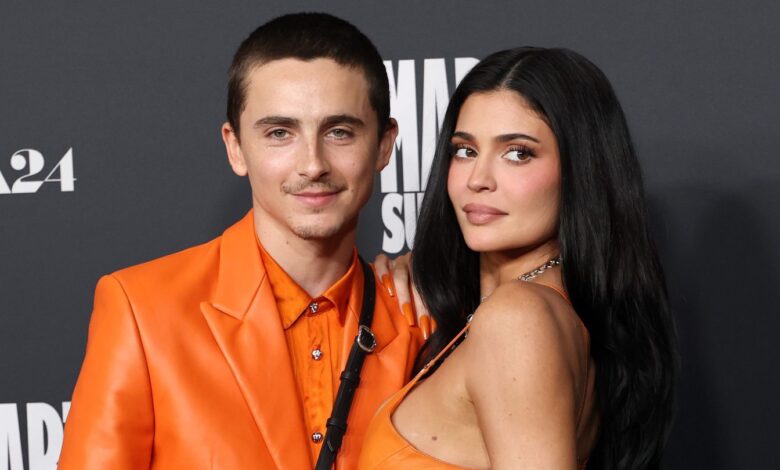 Тимотхее Цхаламет се захвалио Кајли Џенер из одређеног разлога Тимотхее Цхаламет се захвалио Кајли Џенер из одређеног разлога