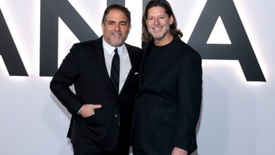 Продуцент Меланије одговара на захтев Џонија Гринвуда да се музика уклони: „Пратили смо протокол“