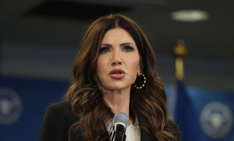 Кристи Ноем се обрушила на „лоше информисане“ музичаре који су напали ИЦЕ на Гремију