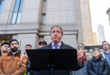 Брад Ландер је кренуо на суђење у мају, оптужен за ометање коришћења ИЦЕ објекта на протестима