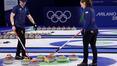 Стари духови прогањају Моуата и Доддса док им олимпијска медаља у мешовитим паровима измиче