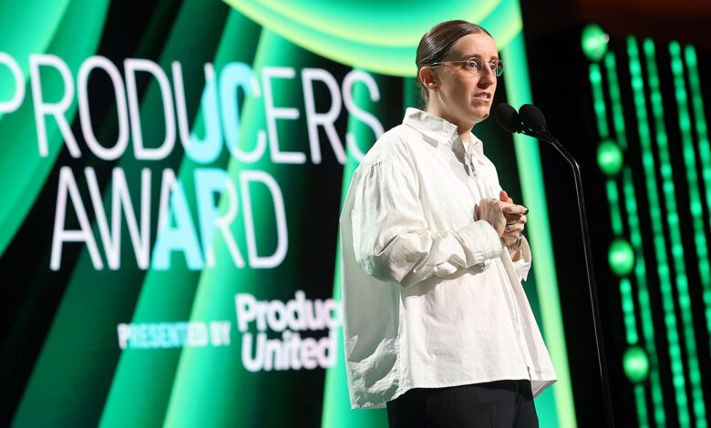 Роби Хофман се шали да примаоци грантова Спирит Авард могу ‘трошити новац како желите’ Роби Хофман се шали да примаоци грантова Спирит Авард могу ‘трошити новац како желите’