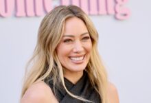 Хилари Даф се обраћа Ешли Тисдејл Токсична мама Групни есеј Драма