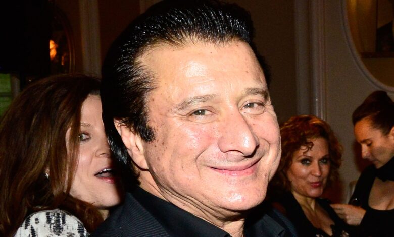 Стив Пери разоткрива гласине о поновном придруживању Јоурнеију