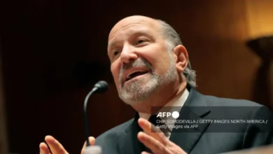 Хауард Лутник, амерички секретар за трговину, признаје да је посетио Епстајново острво