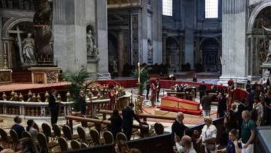 Затварају запаљену капелу папе Фрање након што су примили 250 хиљада верника – Диарио Баста!