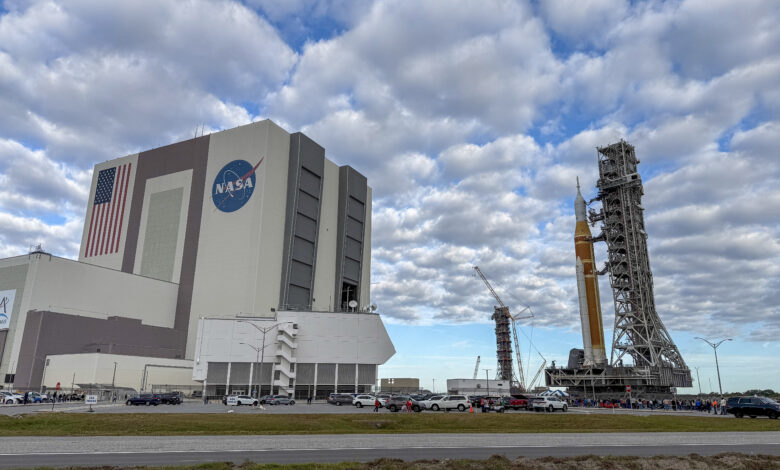 НАСА каже да треба да врати ракету Артемис ИИ у хангар на поправку