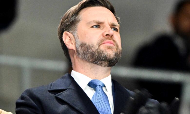 Потпредседник Џеј Ди Венс издаје упозорење америчким олимпијцима због политике