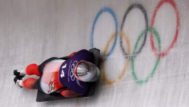 Јанине Флоцк клизи у историју да би написала мало вероватну причу о спасењу на Зимским олимпијским играма