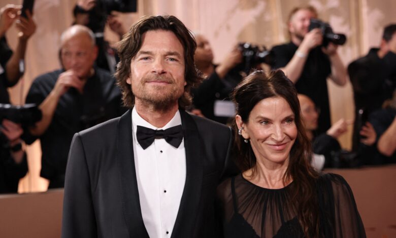 Џејсон Бејтман критиковао је због „грозног” питања деце у интервјуу са Чарли КСЦКС