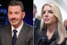 Џими Кимел упада у Пам Бонди због растресеног саслушања Епштајнових досијеа