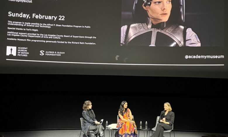 Џоди Фостер размишља о личном путу успостављања ‘контакта’