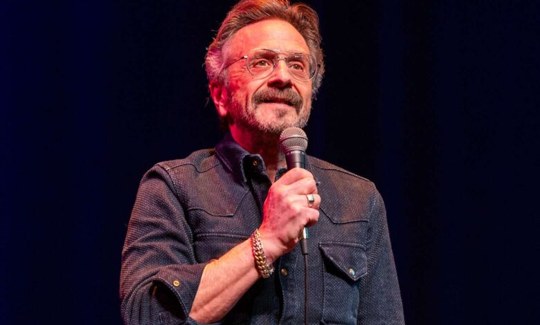 Марц Марон је тако жестоко бомбардовао комичну емисију у Аустралији да је послат кући