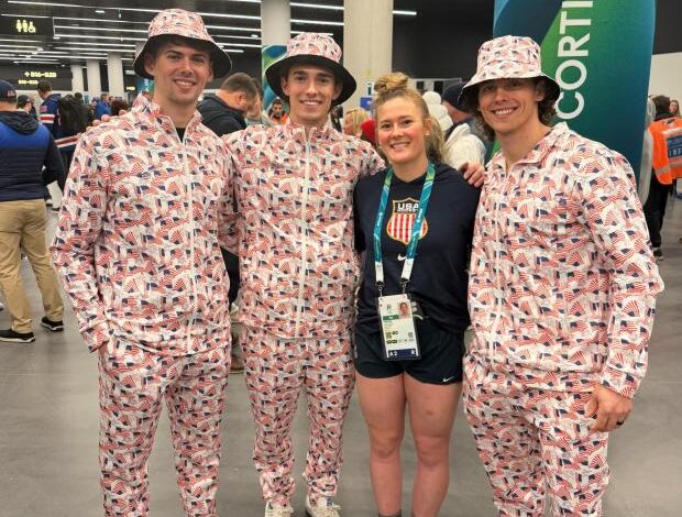 Три старија брата америчке хокејашке звезде Хејли Вин су њени највећи обожаваоци