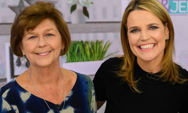 Шериф каже да потрага за мајком Саване Гатри има „на стотине трагова“, Шериф каже да потрага за мајком Саване Гатри има „на стотине трагова“,