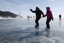 Русија пронашла тела кинеских туриста из „смртно опасног“ језера Бајкал након што је аутобус упао у ледену пукотину