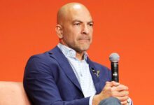 Петер Аттиа напушта улогу ЦБС Невс-а након што се појавио у Епстеиновим датотекама