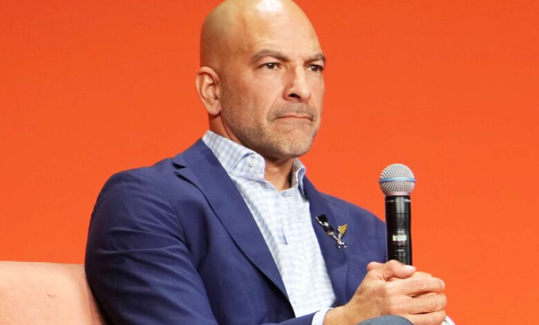 ЦБС повлачи епизоду ’60 минута’ након што је др Петер Аттиа назван у Епстеин фајловима ЦБС повлачи епизоду ’60 минута’ након што је др Петер Аттиа назван у Епстеин фајловима