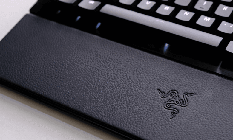 Преглед Разер Хунтсман В3 Про 8КХз: тастатура за такмичаре