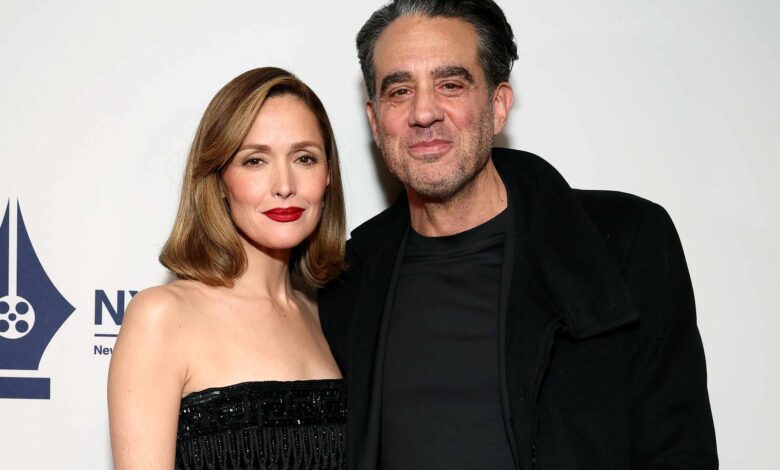 Роуз Бирн брани Бобија Канавалеа који недостаје Златни глобус за изложбу рептила