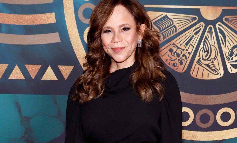 Росие Перез је отпустила агента који јој је рекао да тврди да је Афроамериканац