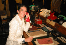 Извршни директор Олимпијских игара у Лос Анђелесу подржао је председника Игара Кејсија Васермана усред позива да поднесе оставку због веза са Гислен Максвел