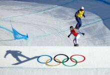 Цхарлотте Банкес и Хув Нигхтингале из Велике Британије освојили су запањујуће олимпијско злато у мешовитом сноуборд кросу