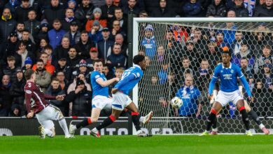 Узбудљива трка за титулу има преокрет док Ренџерси долазе одострага да би победили лидера Хеартса хет-триком Јусефа Чермитија Узбудљива трка за титулу има преокрет док Ренџерси долазе одострага да би победили лидера Хеартса хет-триком Јусефа Чермитија