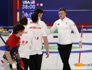 Зимске олимпијске игре уживо: Теам ГБ против САД карлинг резултат и ажурирања меча који се мора победити Зимске олимпијске игре уживо: Теам ГБ против САД карлинг резултат и ажурирања меча који се мора победити