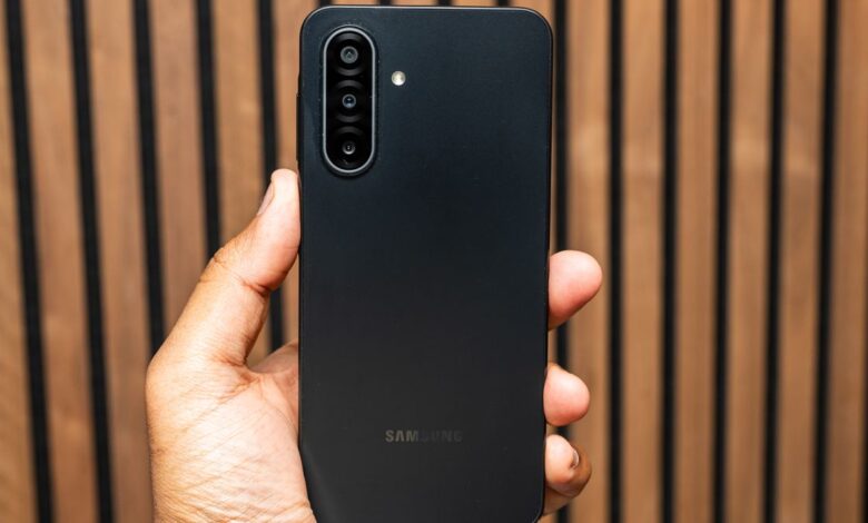 Рецензија Самсунг Галаки А17 5Г: Поражавајуће перформансе