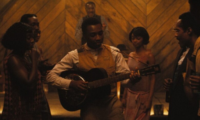 Костими, реквизити и једна веома специјална гитара ‘Синнерс’ сада су део студијске турнеје Варнер Брос.