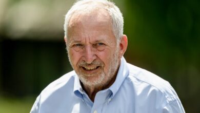 Економиста Ларри Суммерс дао је оставку на функције на Харварду након што су везе са Епштајном изазвале испитивање Економиста Ларри Суммерс дао је оставку на функције на Харварду након што су везе са Епштајном изазвале испитивање