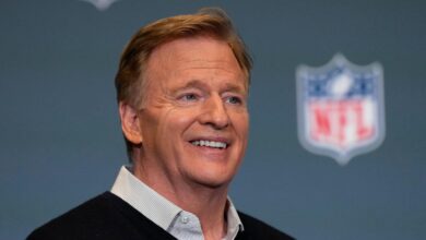 Рогер Гооделл „Задивљен“ наступима НФЛ судија, жели да користи вештачку интелигенцију да помогне званичницима Рогер Гооделл „Задивљен“ наступима НФЛ судија, жели да користи вештачку интелигенцију да помогне званичницима