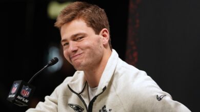 Дрејк Меј поделио новости о повреди због забринутости пред Патриотсов Супер Боул 60 против Сихокса