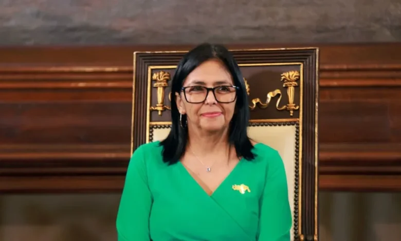 Венецуела игра две стране са Трампом и Чависмом