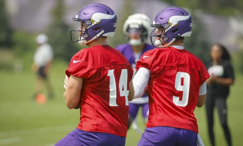 Сем Дарнолд хвали Џеј Џеј Мекарти, каже да је ‘разумео’ одлуку Викингса КБ пре уговора са Сеахавксима Сем Дарнолд хвали Џеј Џеј Мекарти, каже да је ‘разумео’ одлуку Викингса КБ пре уговора са Сеахавксима