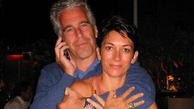 Мариса Абела из индустрије каже да је Иасмин ‘лабаво инспирисана’ Гхислаине Маквелл Мариса Абела из индустрије каже да је Иасмин ‘лабаво инспирисана’ Гхислаине Маквелл