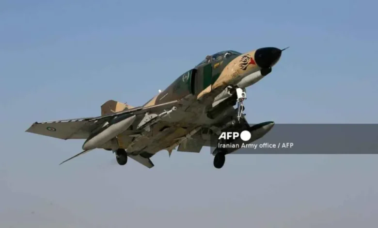 Ирански борбени авион се срушио током тренинга, усред напетости око Трампа Ирански борбени авион се срушио током тренинга, усред напетости око Трампа