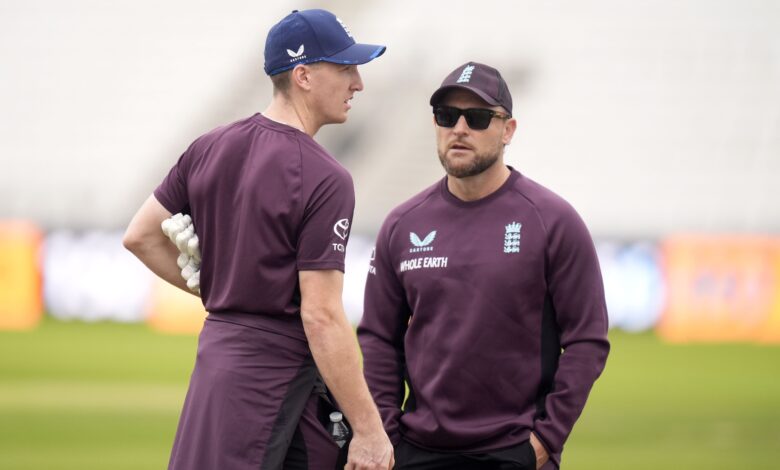 Хари Брук поздравља тренера Брендона Мекалума након промоције у Енглеској: ‘Он је био главни ум’ Хари Брук поздравља тренера Брендона Мекалума након промоције у Енглеској: ‘Он је био главни ум’