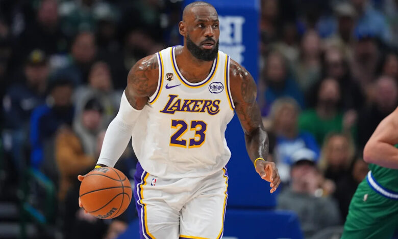 Лејкерси наводно не намеравају да мењају Леброна Џејмса пре истека рока за мењање у НБА лиги