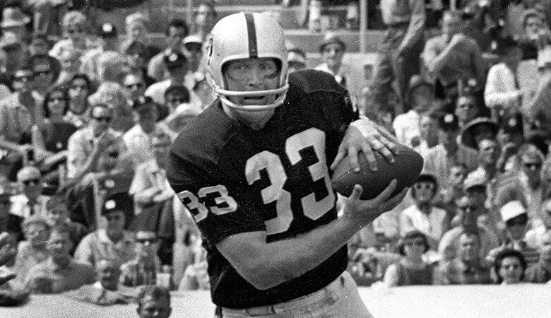 Трамп помиловао 5 бивших играча НФЛ-а за злочине у распону од кривоклетства до трговине дрогом – Тхе Мерцури Невс