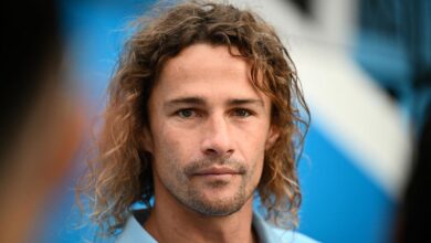 Ницхо Хинес жестоко узврати критичарима који кажу да су половице Ајкула под највећим притиском 2026. Ницхо Хинес жестоко узврати критичарима који кажу да су половице Ајкула под највећим притиском 2026.