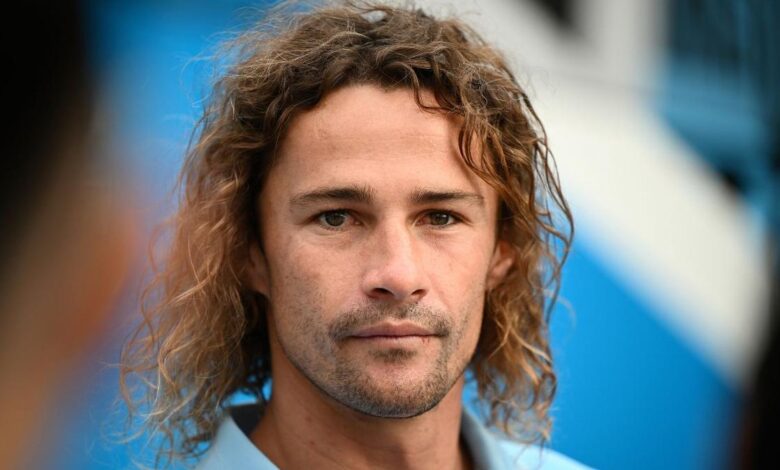 Ницхо Хинес жестоко узврати критичарима који кажу да су половице Ајкула под највећим притиском 2026. Ницхо Хинес жестоко узврати критичарима који кажу да су половице Ајкула под највећим притиском 2026.